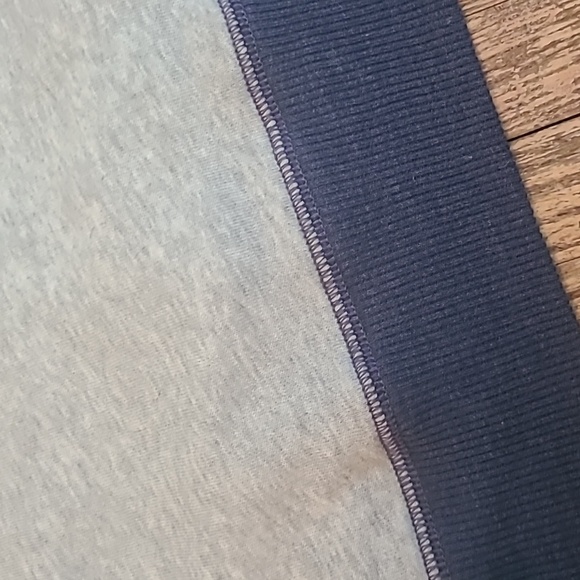 American Eagle hoodie - Picture 3 of 5